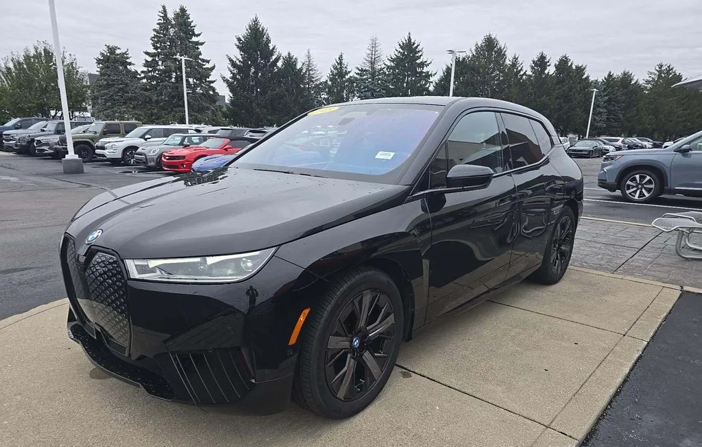 2025 BMW IX M60 - 1