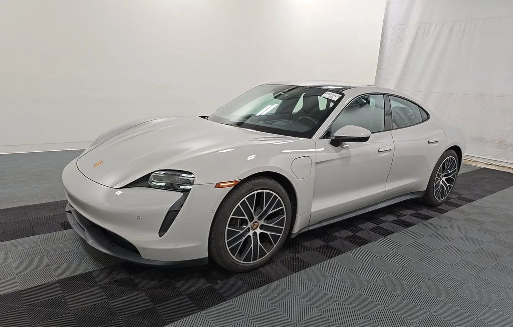 2023 PORSCHE TAYCAN - 1