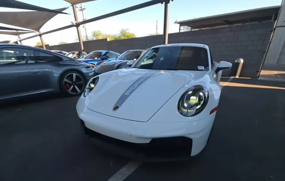 2025 PORSCHE 911 CARRERA GTS - 1