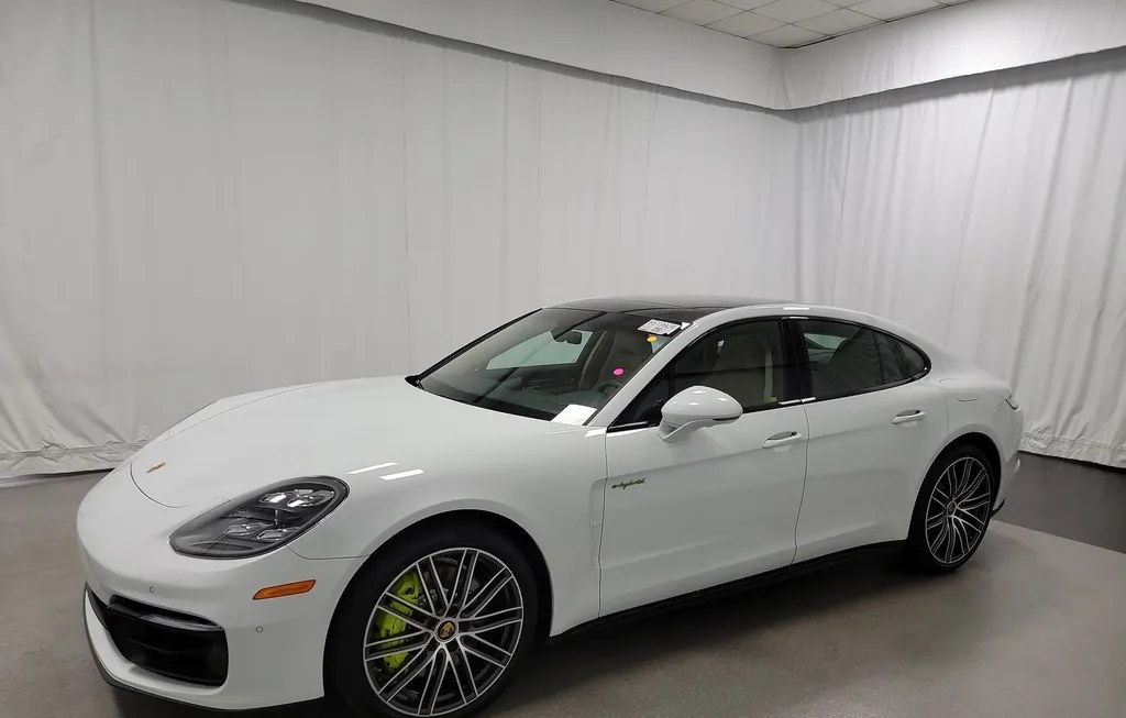 2023 PORSCHE PANAMERA 4 E-HYBRID PLATINUM E - 1