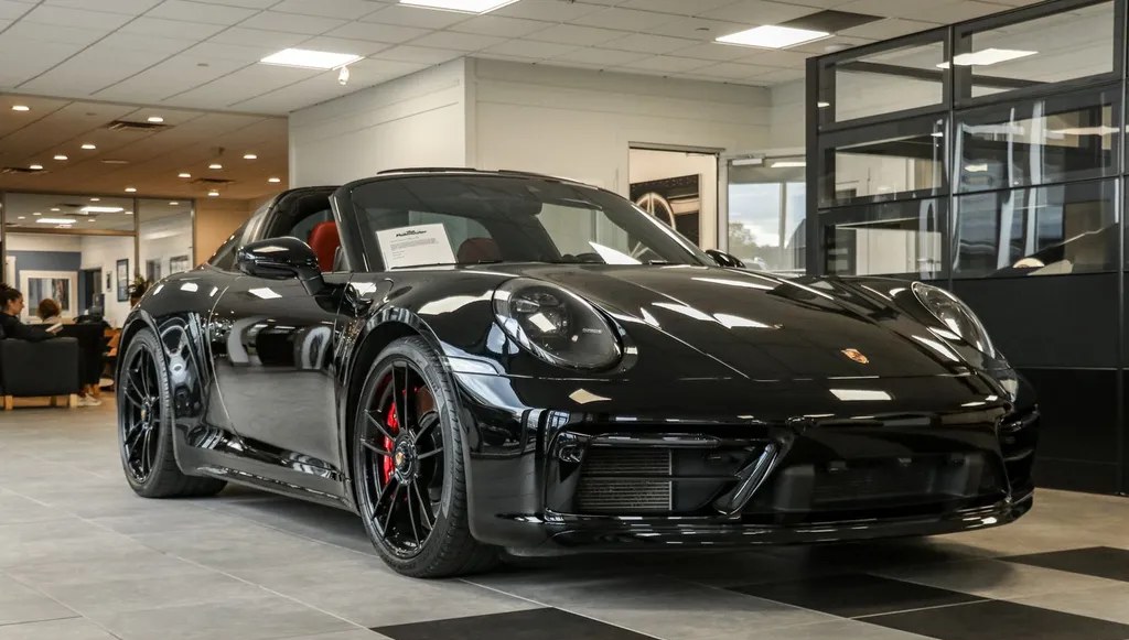 2024 PORSCHE 911 TARGA 4 GTS - 1