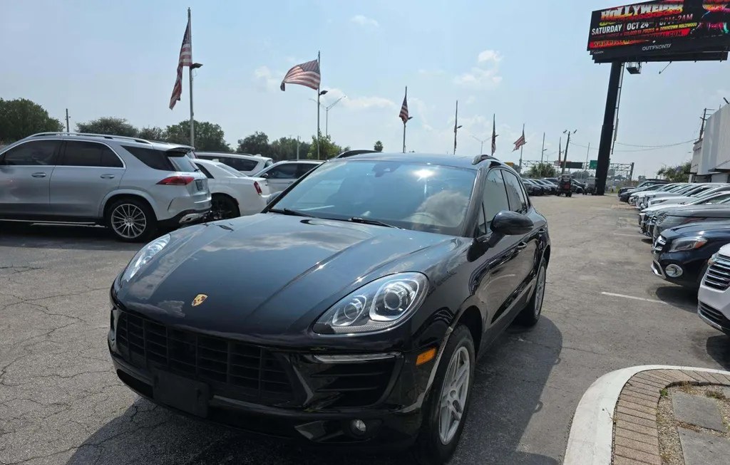 2018 PORSCHE MACAN - 1