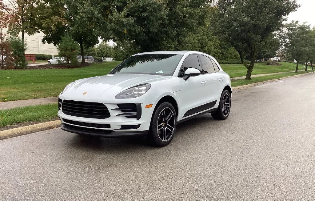 2020 PORSCHE MACAN - 1
