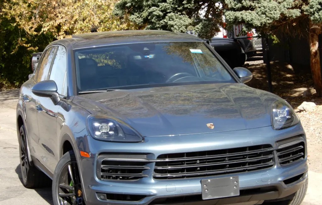 2019 PORSCHE CAYENNE - 1