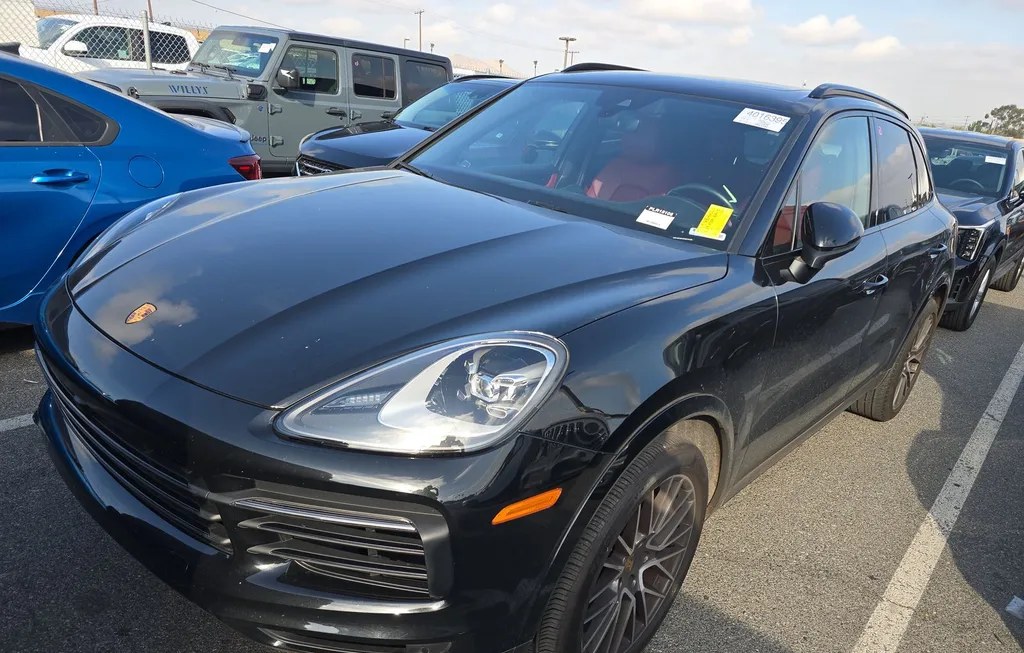2023 PORSCHE CAYENNE S - 1