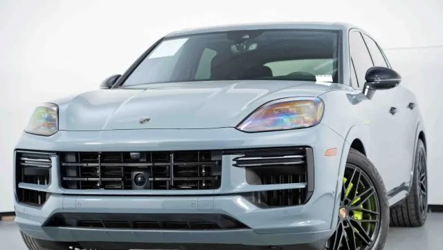 2024 PORSCHE CAYENNE TURBO E-HYBRID - 1