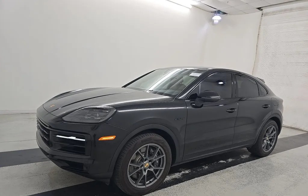 2024 PORSCHE CAYENNE E-HYBRID COUPE - 1