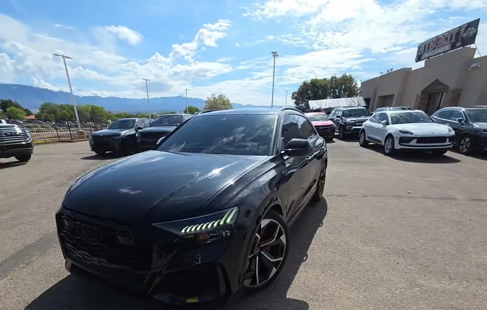 2022 AUDI RS Q8 - 1