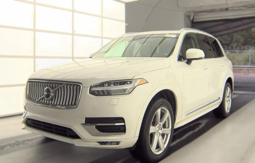 2024 VOLVO XC90 B5 CORE BRIGHT THEME 7-PASSENGER - 1