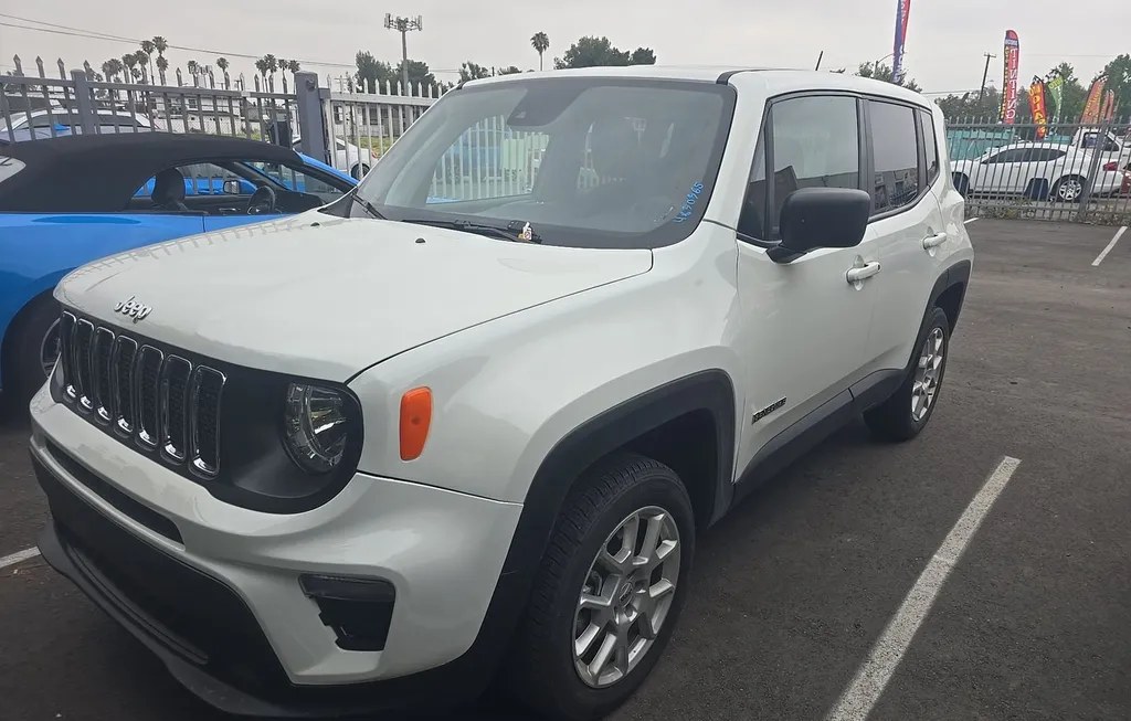 2023 JEEP RENEGADE LATITUDE - 1