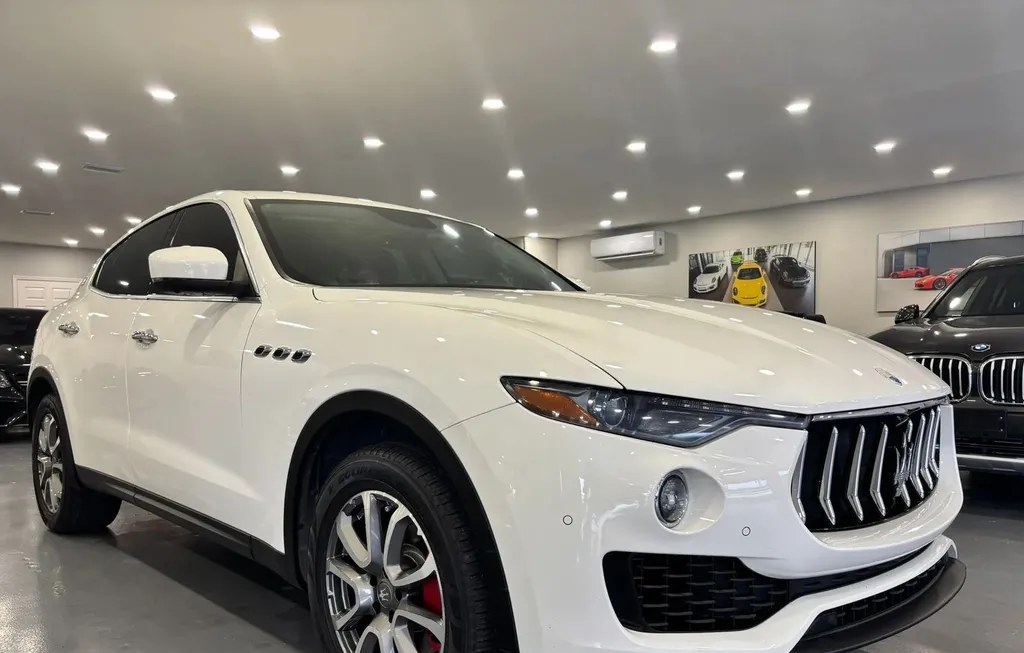 2017 MASERATI LEVANTE - 1