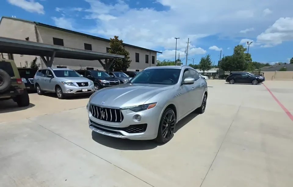 2017 MASERATI LEVANTE - 1